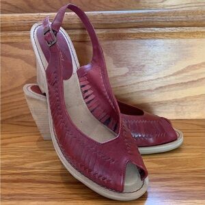 Kenneth Cole Reaction Burgundy Woven Wedge Sandals